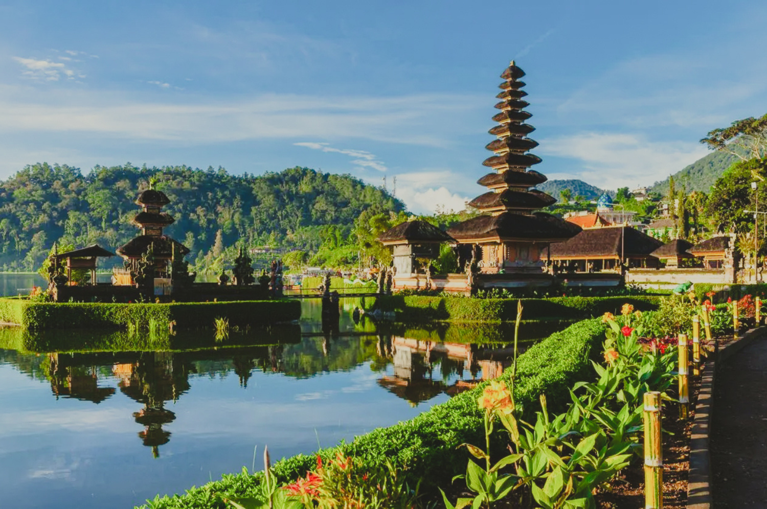 Bali Travel Guide: Best Places, Beaches & Travel Tips 2025
